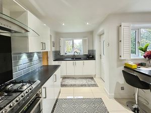 Kitchen- click for photo gallery